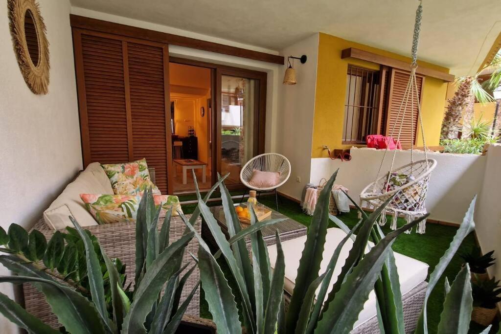 Olivia Sunny 2 Bedroom Apartament Punta Prima Torrevieja Exterior foto