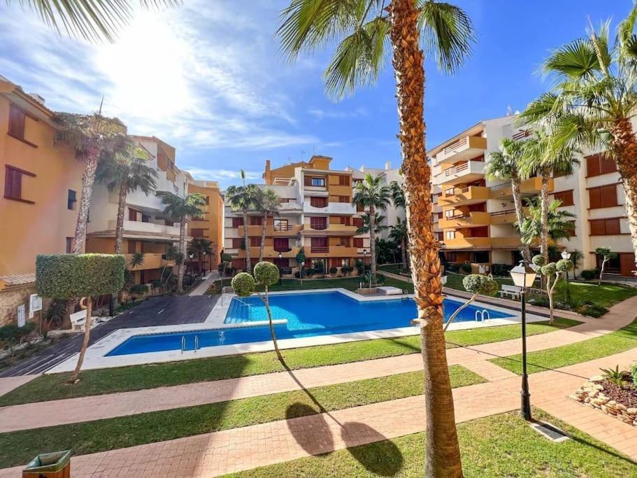 Olivia Sunny 2 Bedroom Apartament Punta Prima Torrevieja Exterior foto